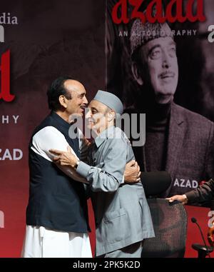 NEW DELHI, INDIA - APRIL 5: Senior Congress leader  Karan Singh greets before release Ghulam Nabi Azad`s book `Azaad` at Nehru Museum on April 5, 2023 in New Delhi, India. (Photo by Sanjeev Verma/Hindustan Times/Sipa USA) Stock Photo